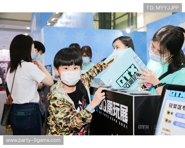 球星定制足球鞋袋图案展示 精致设计引领运动时尚潮流